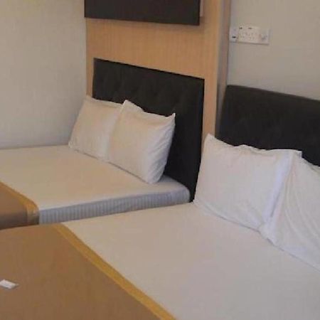 Serdang Business Hotel Seri Kembangan Kültér fotó