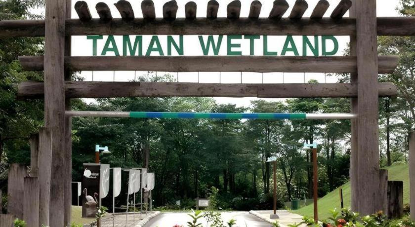 Serdang Business Hotel Seri Kembangan Kültér fotó