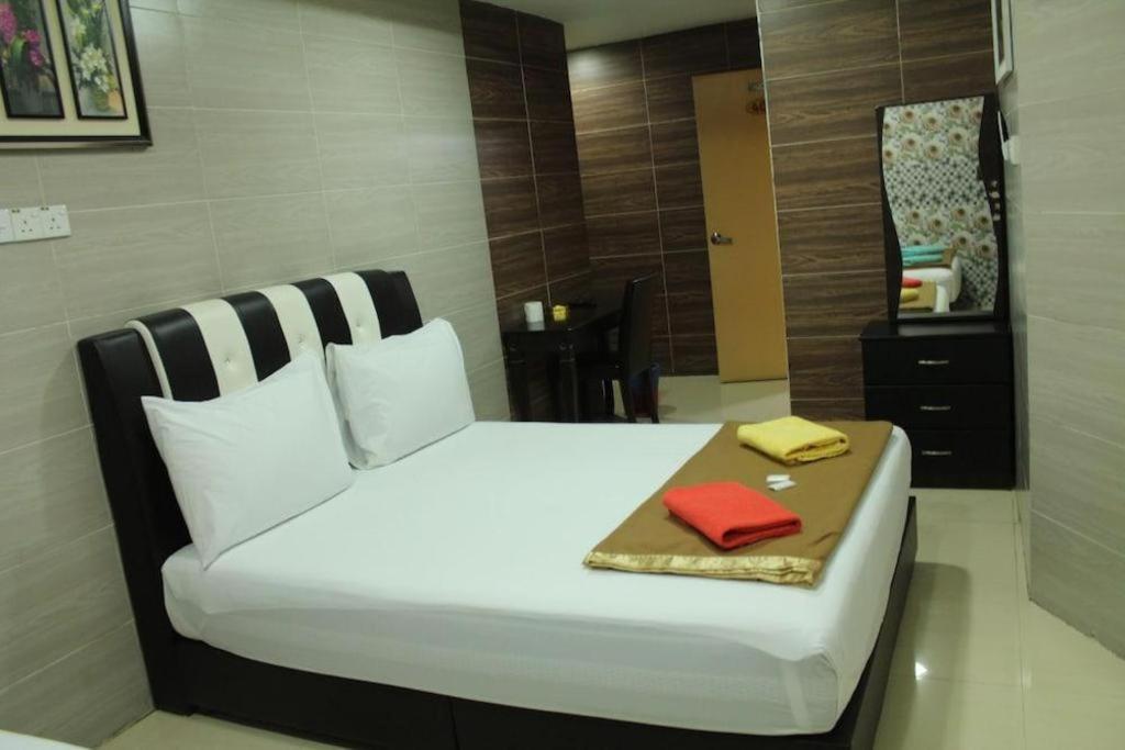 Serdang Business Hotel Seri Kembangan Kültér fotó